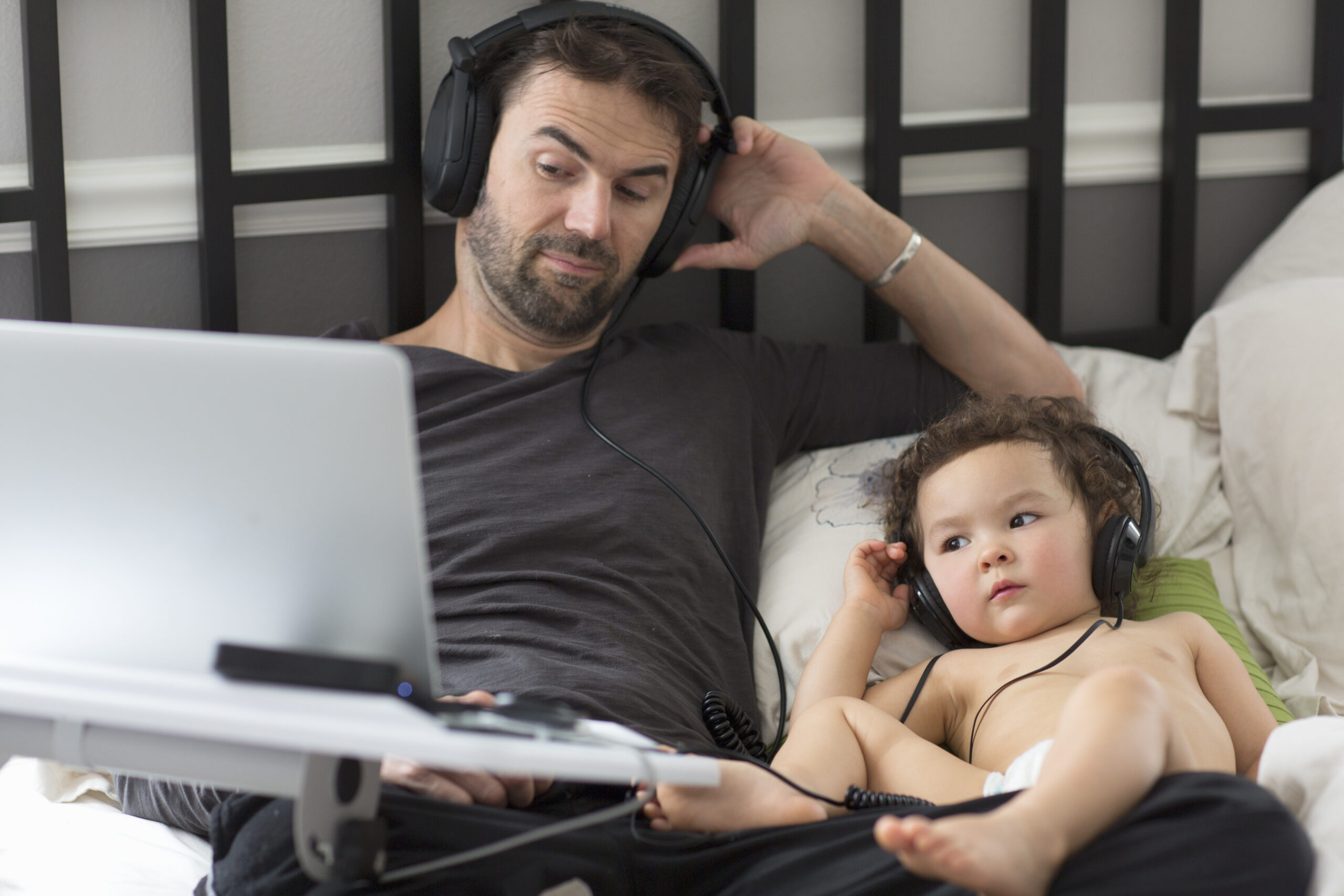 Working parent joining a virtual intensive outpatient program session around daily responsibilities